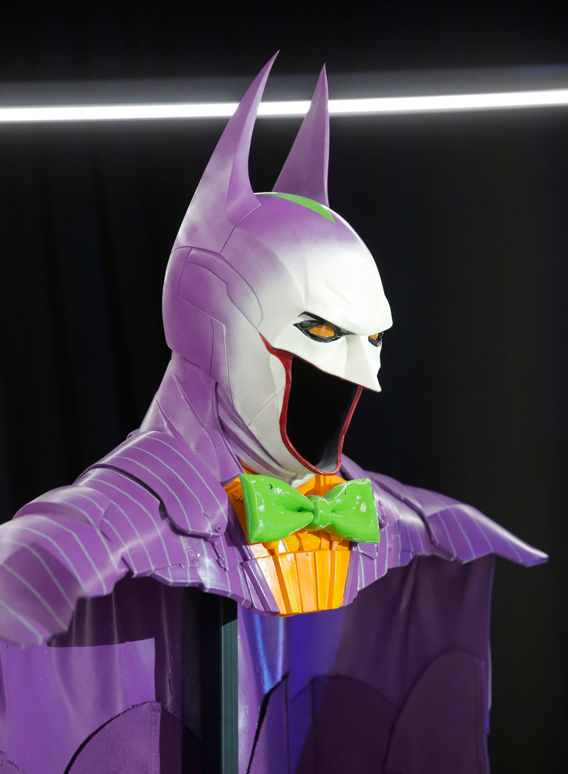 Illustration for article titled Batman Gets Weird When Artists Redesign His Cape and Cowl